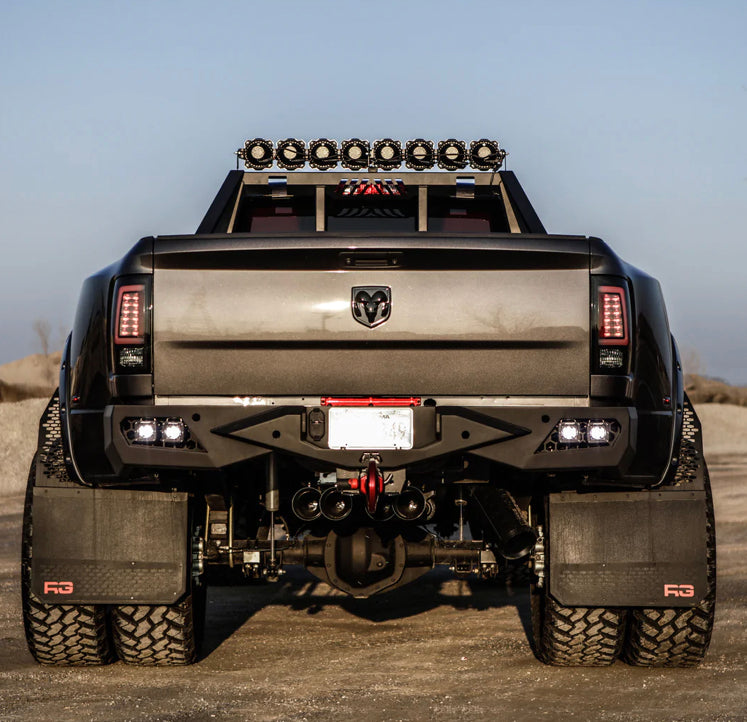 Load image into Gallery viewer, DUALLY REK MESH FRONT &amp; REAR COMBO W/ RAM CUSTOM FITTING
