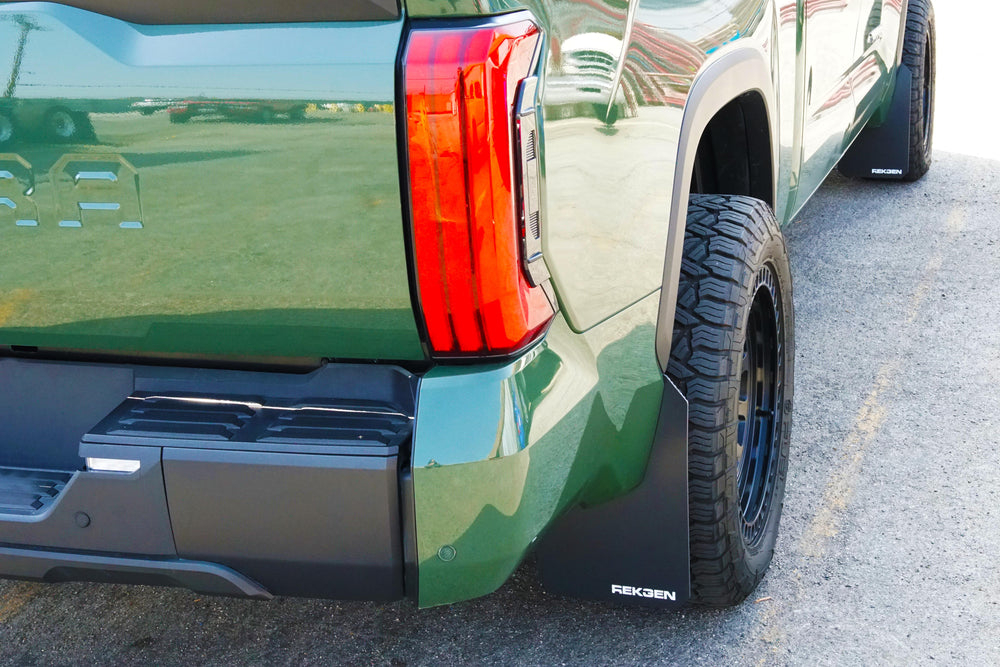 Green Toyota Tundra with RekGen flaps