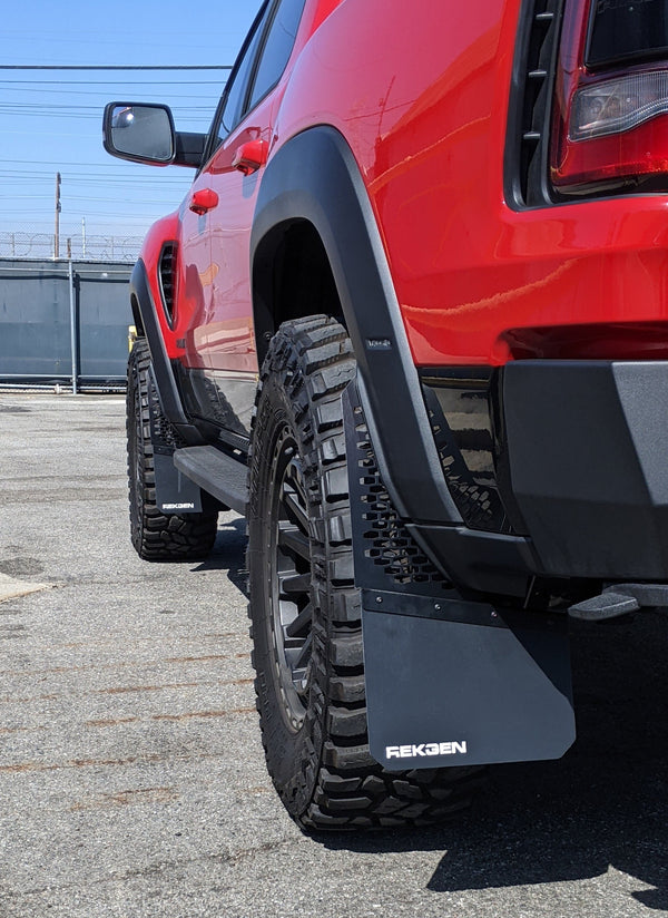 REKmesh Baja Universal Offset Mud Flaps - 2 Flaps Per Set