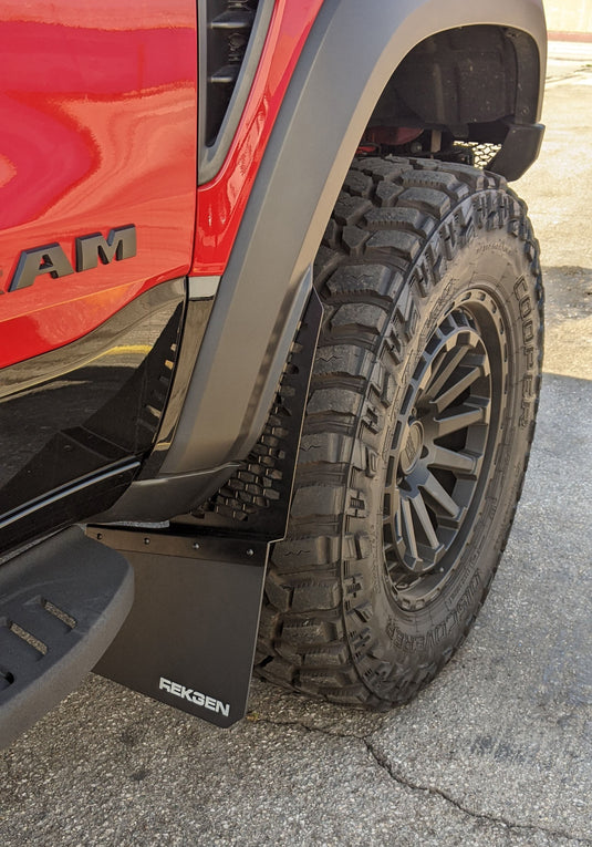 REK-mesh Baja Universal Offset Mud Flaps- 1 Set = 2 Flaps