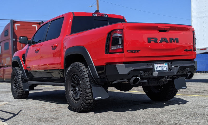Load image into Gallery viewer, REK-mesh Baja Universal Offset Mud Flaps- 1 Set = 2 Flaps